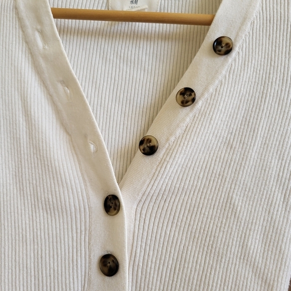 H&M Cream Ribbed Knit Top - Picture 3 of 7